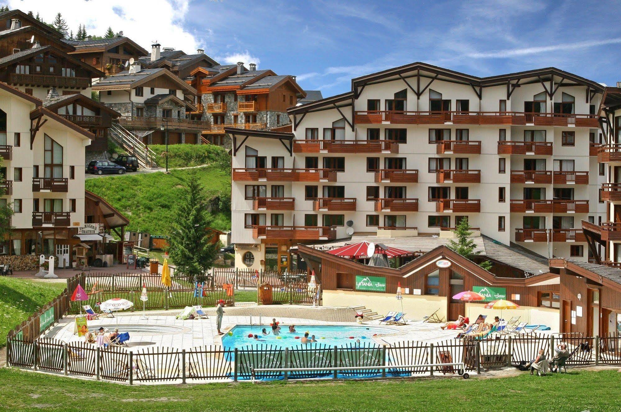 Résidence Pierre&Vacances Le Britania La Tania Exterior foto